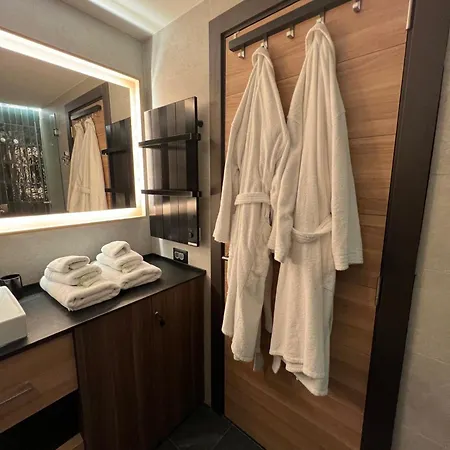 Woodside Story * Kopaonik